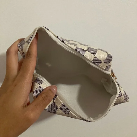 Checkered Cream and Blue Gold Hardware Double Zipper Cosmetic Makeup Pouch Bag - Picture 3 of 6